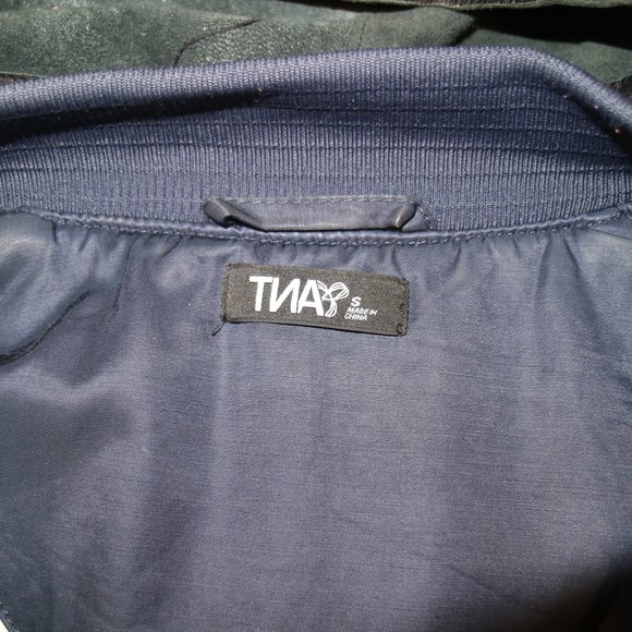 Navy blue TNA Jacket with removable leather hood - Picture 3 of 3